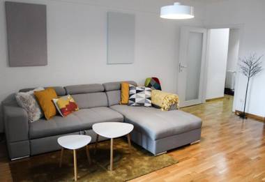 Bright modern & cozy apartment