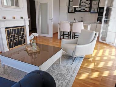 Luxury Apartment with a stunning view FREE parking