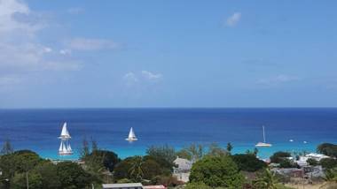 Alamanda Sea View Apartment