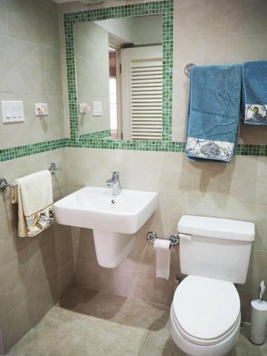 Coral Sands & Carib Edge AC beach condos