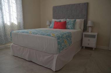 Ixoras Beach Apartments