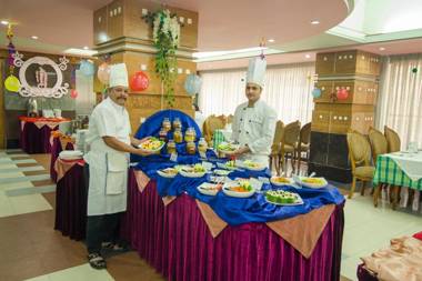 Hotel Victory - Best in City Center