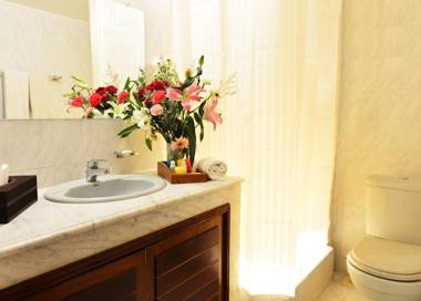 Amazon Lilly Lake View Residence