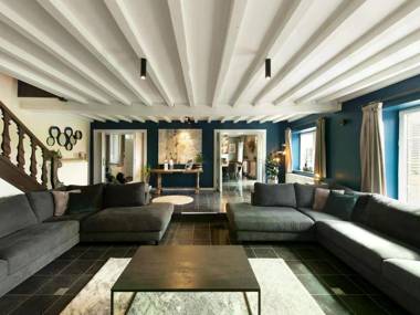 Modern house with private pool in Aubel