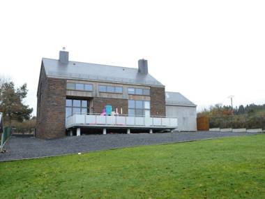 Modern Holiday Home in La Roche-en-Ardenne with Garden