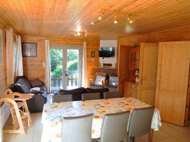 Cosy chalet with sauna in a quiet area just outside La Roche