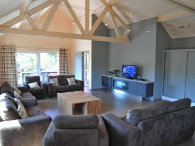 Cozy Holiday Home in La Roche-en-Ardenne with Sauna