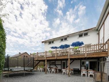 Famililale ideal home for family gatherings