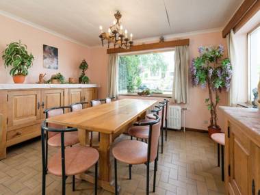 Famililale ideal home for family gatherings