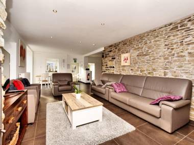 Detached characteristic holiday farmhouse with spacious terrace in the Ardennes  