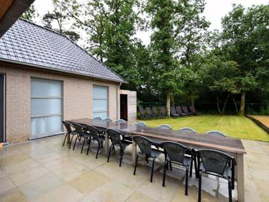 Pleasant Holiday Home in Somme-Leuze with Sauna and Terrace