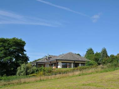 Cozy Holiday Home in Somme-Leuze with Sauna
