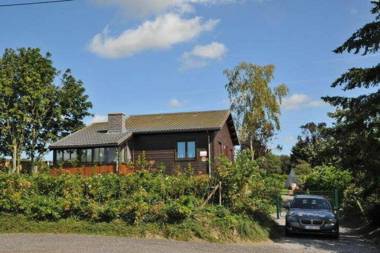 Recently fully renovated chalet for 9 persons.