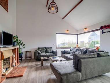 Beautiful and spacious holiday home with pétanque court and countryside views