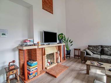 Beautiful and spacious holiday home with pétanque court and countryside views