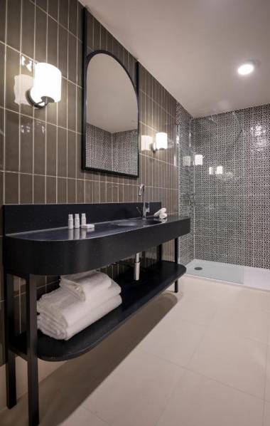 DoubleTree By Hilton Brussels City