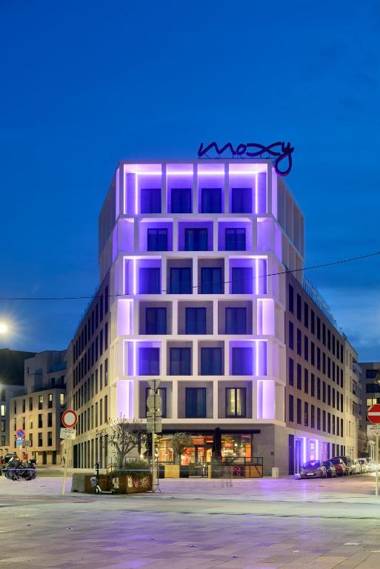 Moxy Brussels City Center