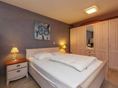 Elegant Villa in Koksijde with Swimming Pool Roof Terrace