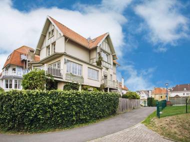 Beautiful villa 200 metres from the sea