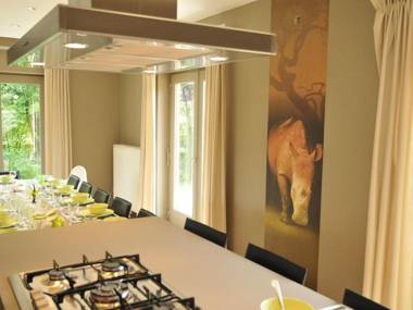 Comfortable Holiday Home in Marche-en-Famenne with Terrace