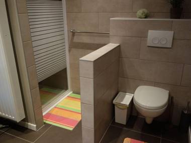 Charming Holiday Home in Zuienkerke with Garden