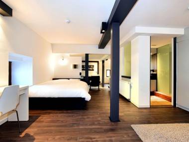 Luxurious Mansion in Robertville near Forest