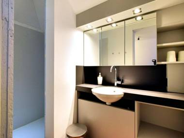 Modern and cozy studio in a former coach house