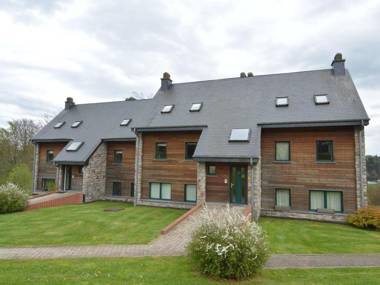 Cozy Apartment in Robertville with Garden