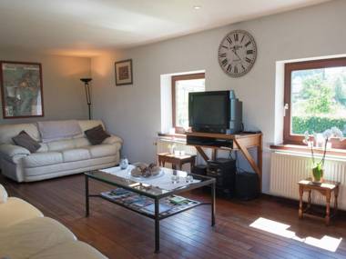 Spacious Cottage with Sauna in Libômont