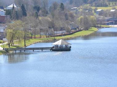 Spacious Chalet in Vielsalm with Garden