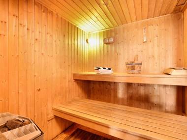 Attractive Chalet in Fraiture with Sauna and Garden