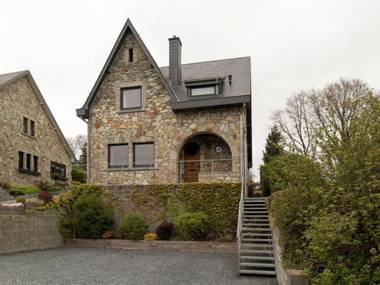 Charming holiday home located in a quiet area near a lake