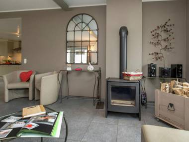 Charming holiday home located in a quiet area near a lake