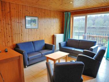 Comfortable holiday home with a microwave near Vielsalm