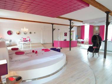 Lush Apartment with Sauna Jacuzzi & Mountain Views in Ensival