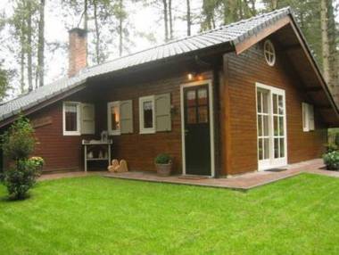 Luxurious Chalet in Oud-Turnhout with Large Garden