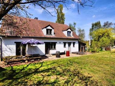 Cozy holiday home in Liege with furnished garden