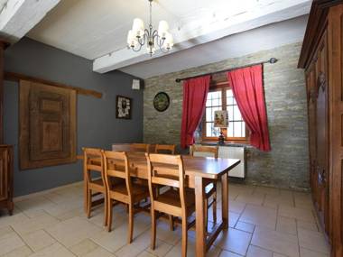 Holiday Home in Tenneville with Indoor Swimming Pool