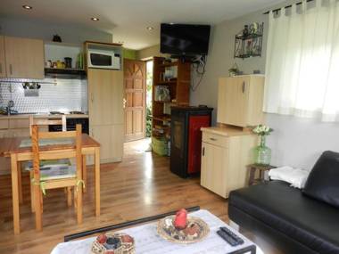 The charm of a wooden chalet with a magnificent view not far from Spa