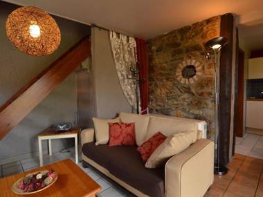 Charming very well kept holiday house