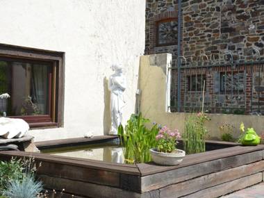 Comfortable apartment with terrace ideally located in Trois-Ponts