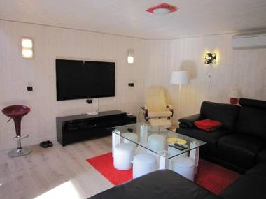 Beautiful Apartment in Spa Belgium with Jacuzzi