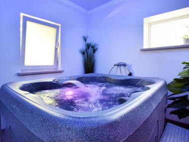 Inviting Holiday Home in Masbourg with Sauna and Garden