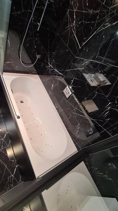 Boutique Hôtel La Reine - Rooftop et Restaurant