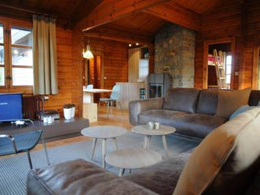 Traditional chalet with sauna hot tub and relaxation space near La Roche