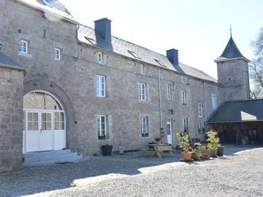 Annexe of a magnificent 17th-farm tastefully renovated in the country