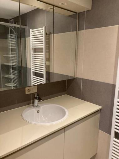 SEAVIEW spacious 2-bedroom apartment - 8p - OOSTENDE - Type BERLIN - direct seaview beachfront