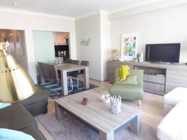 Sea view Luxurious T3 gar The Noordzee at your doorstep 2-6baby in Ostend Center