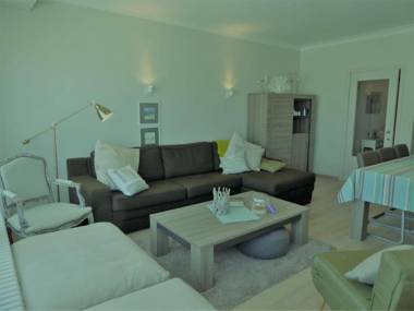 Sea view Luxurious T3 gar The Noordzee at your doorstep 2-6baby in Ostend Center
