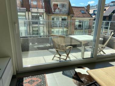 Dolce Vita - zonnig familie appartement met garagebox